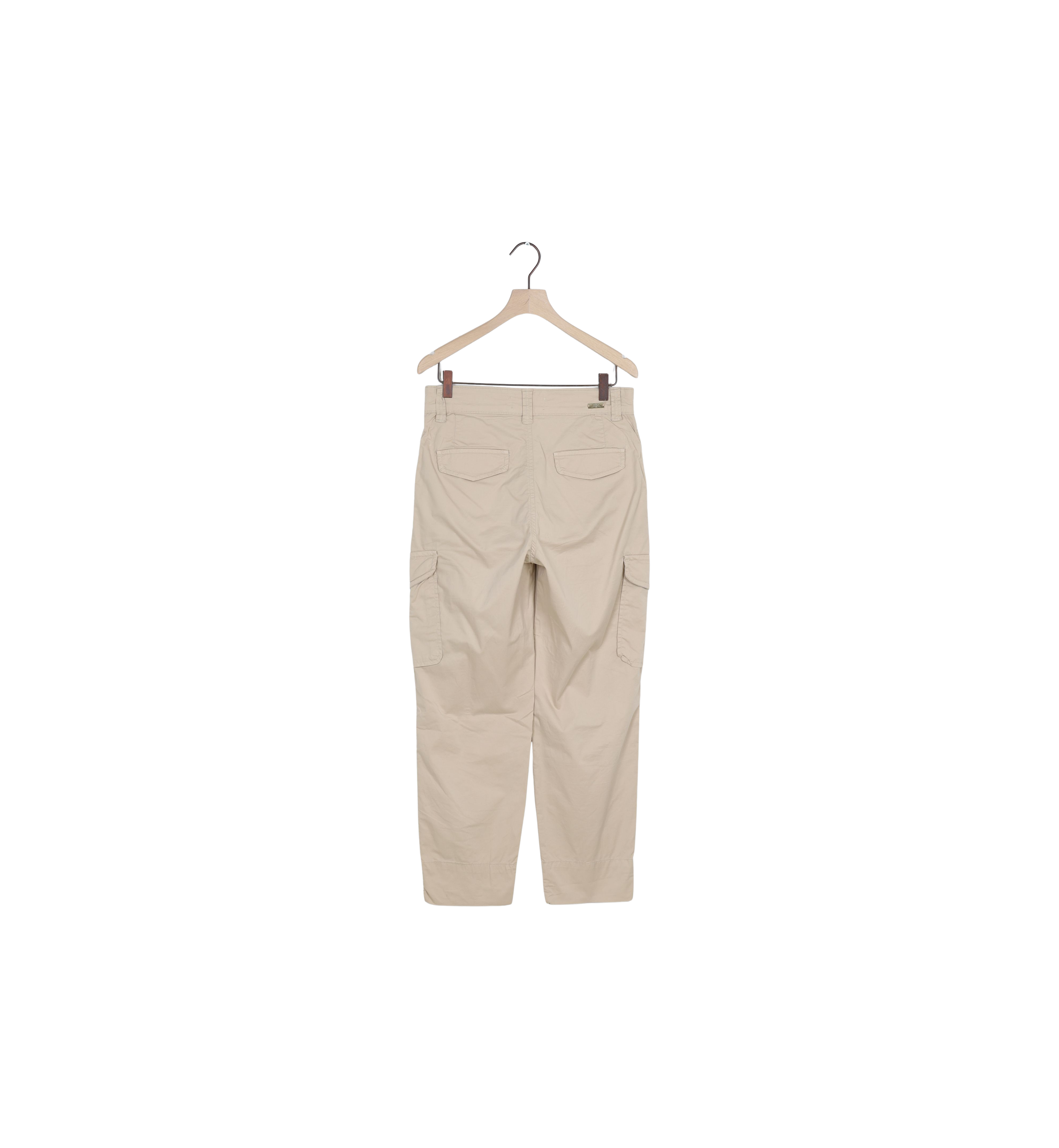 Packshot / Feather Gray / ReLoved
